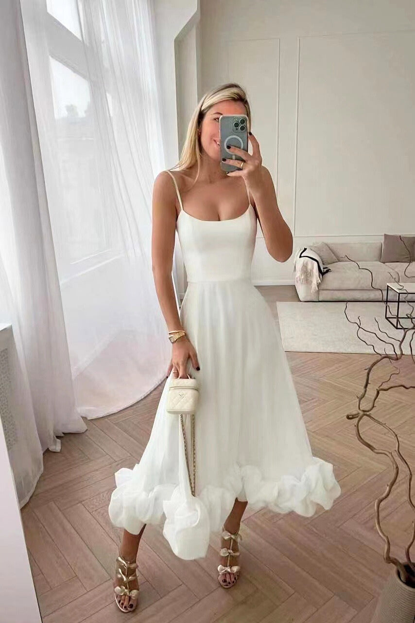 Valeriah | Vestido largo con volantes y escote en V – invitada perfecta