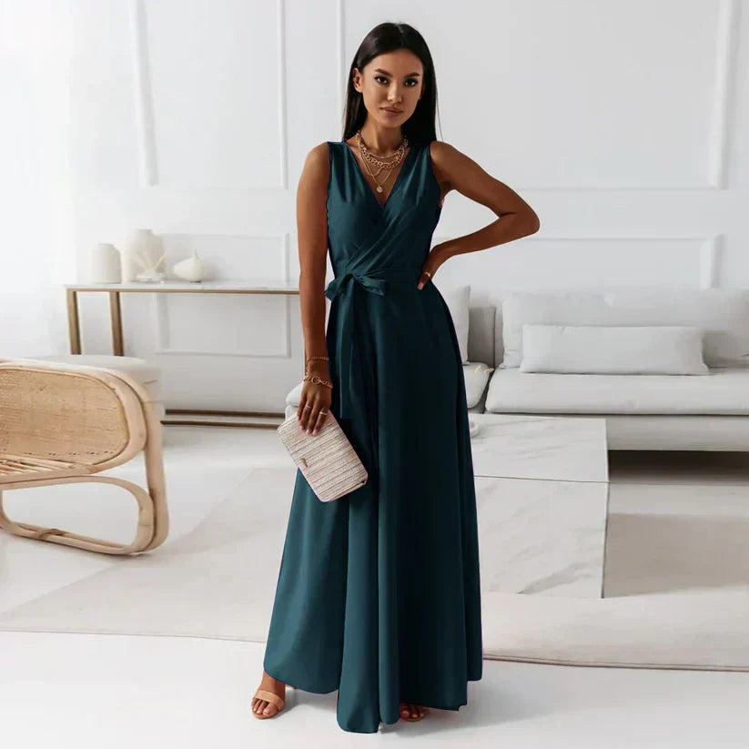 Elena | Vestido largo liso de estilo femenino