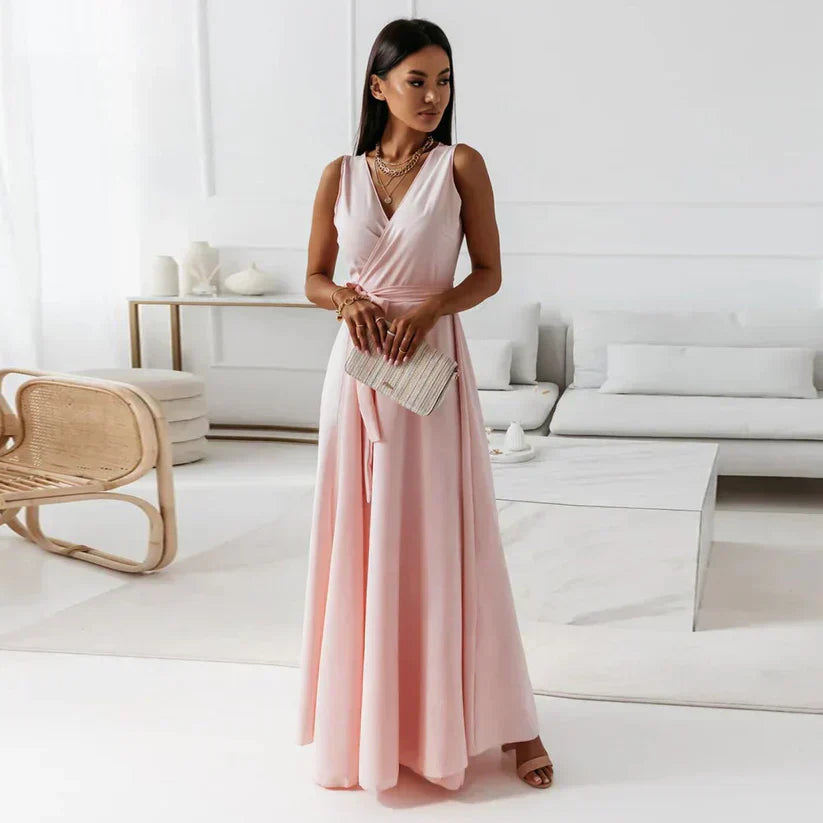 Elena | Vestido largo liso de estilo femenino