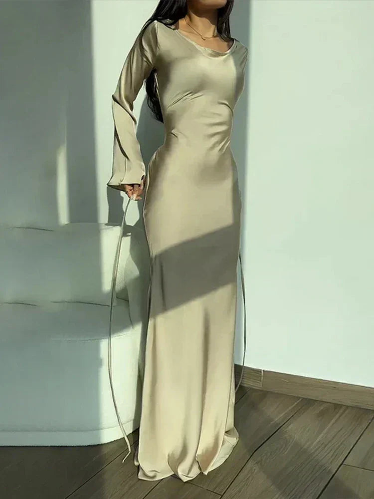 Renata | Vestido Largo de Línea Cuello Redondo
