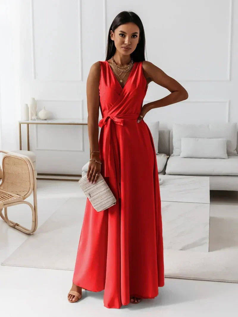 Elena | Vestido largo liso de estilo femenino