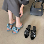 Cosmo | Sandalias Tacón Alto Mujer con Flor Decorativa Elegantes y Versátiles