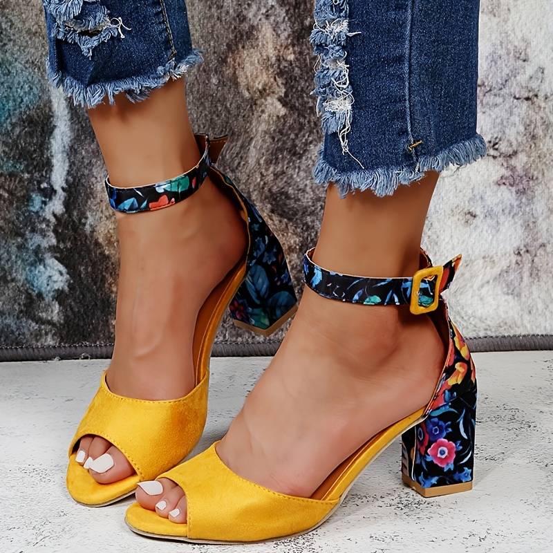 Celia | Sandalias tacón ancho mujer con pulsera y punta abierta cómodas
