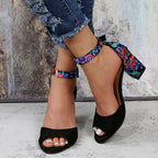Celia | Sandalias tacón ancho mujer con pulsera y punta abierta cómodas