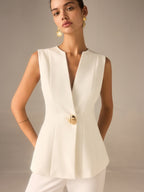 Queralt | Chaleco elegante sin mangas con escote en V y botón – estilo minimalista