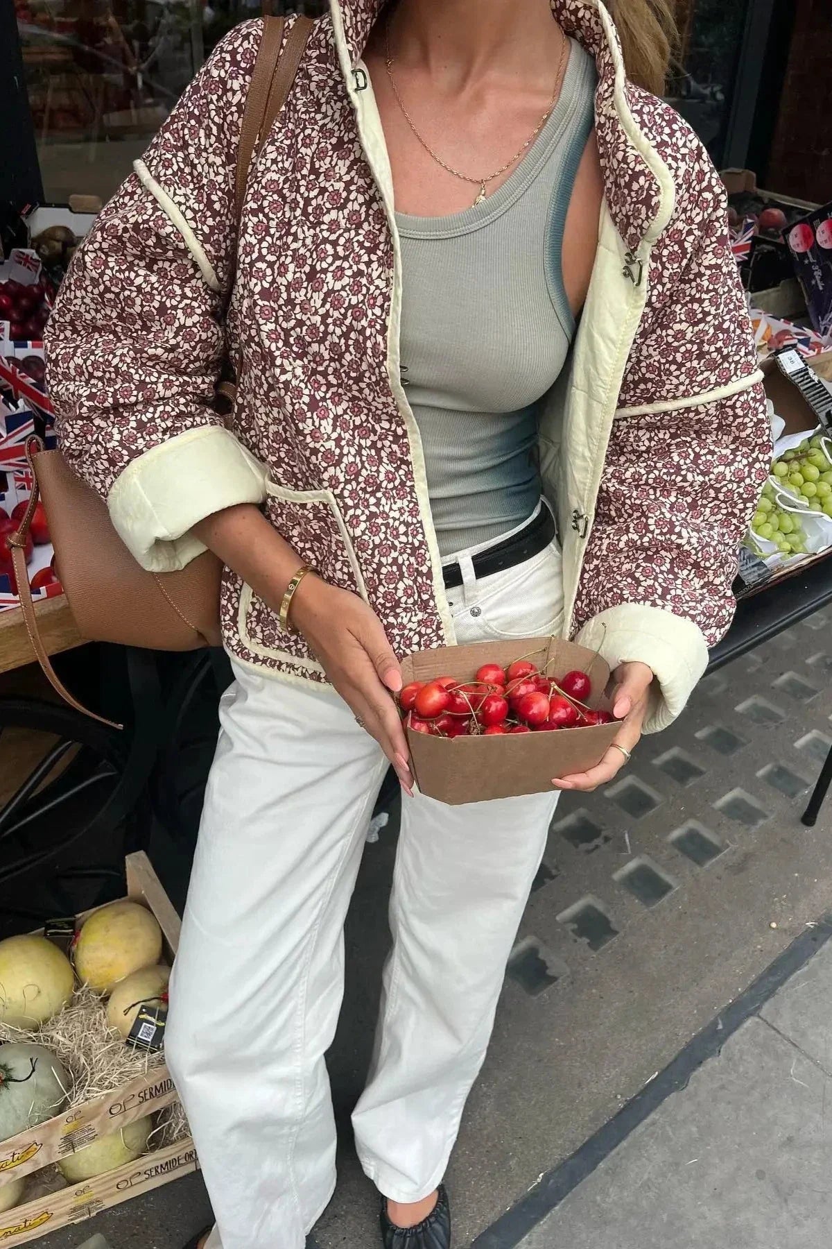 Vega | Chaqueta Floral Acolchada con Ribete en Contraste