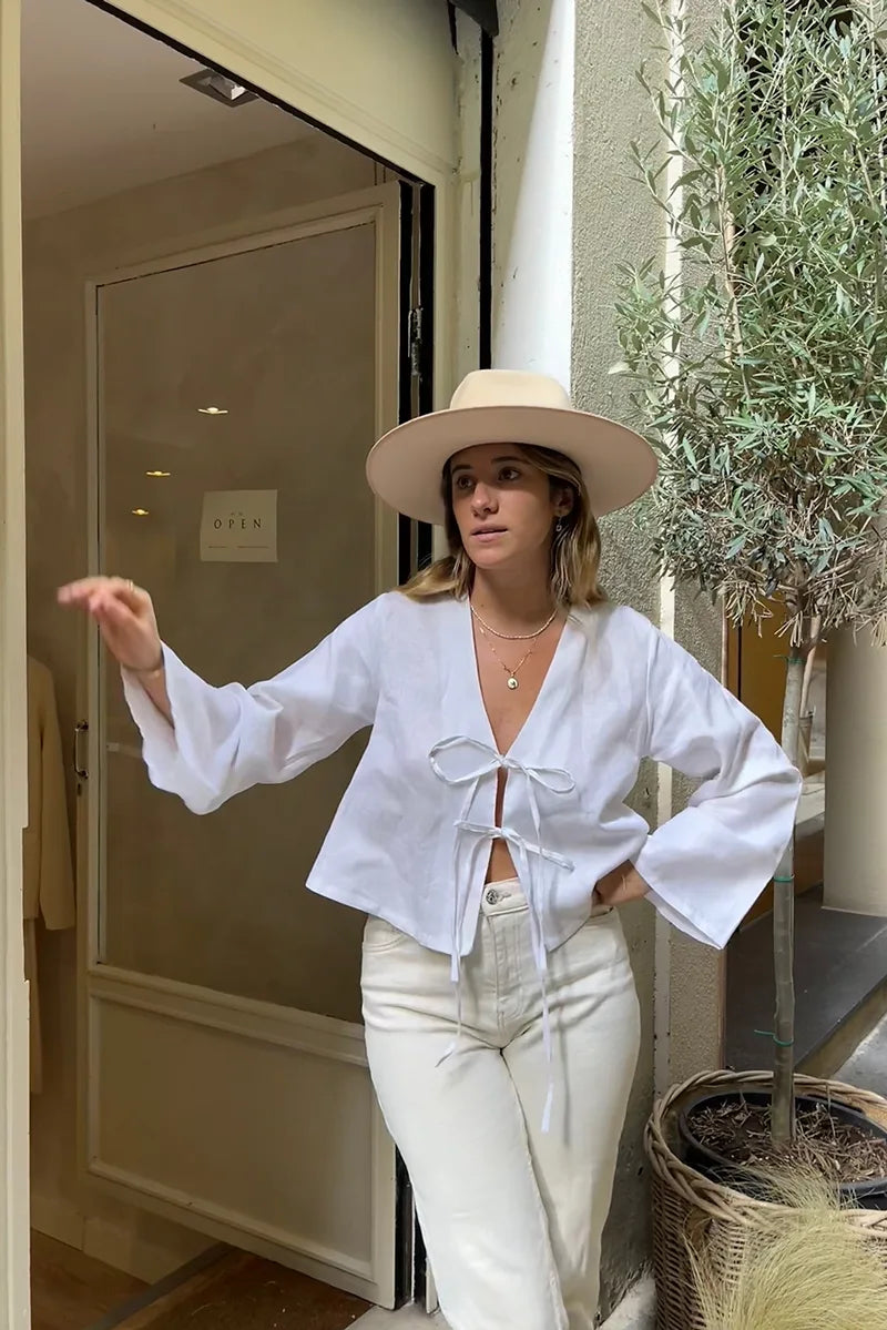 Tais | Blusa de Manga Larga con Lazo – Elegancia Desenfadada