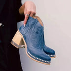 Isona | Botas bordadas de mujer con tacón bajo y estilo boho