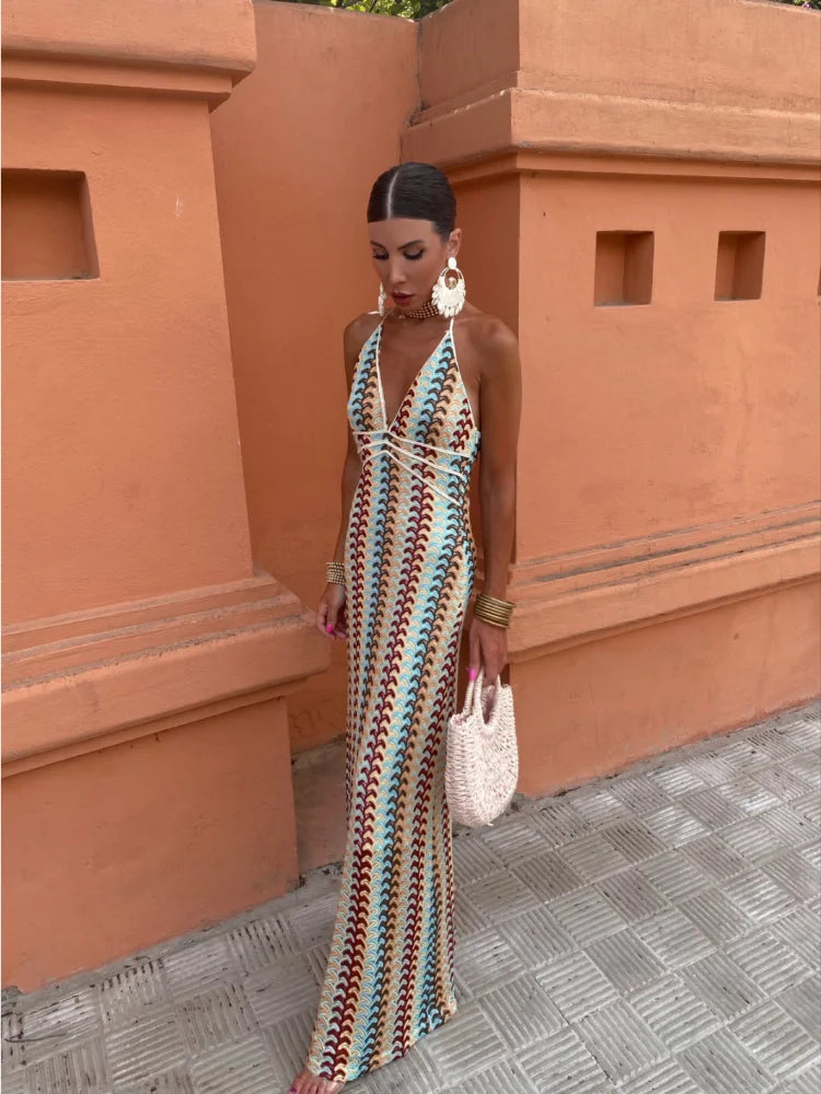 Brisa | Vestido Maxi Halter con Escote en V y Espalda Descubierta