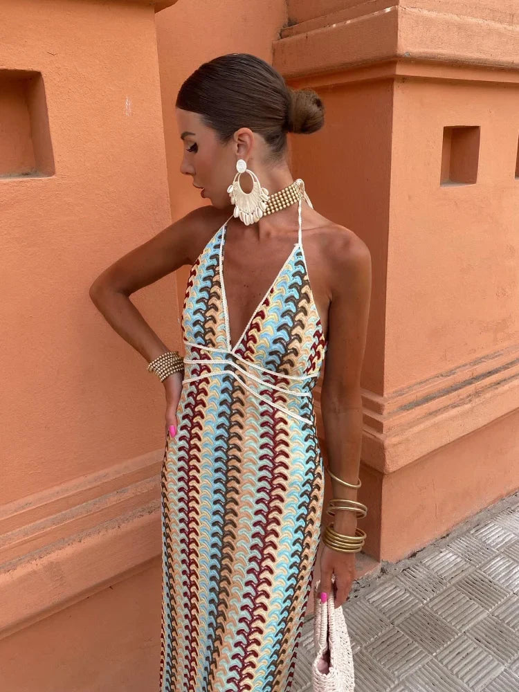 Brisa | Vestido Maxi Halter con Escote en V y Espalda Descubierta