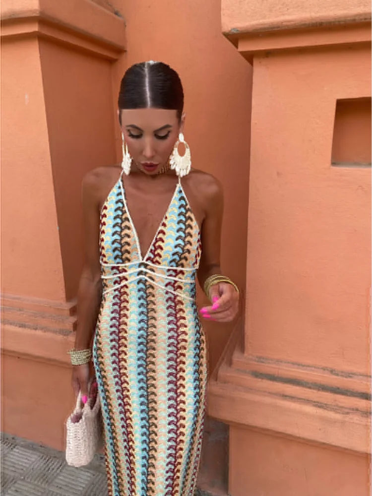 Brisa | Vestido Maxi Halter con Escote en V y Espalda Descubierta