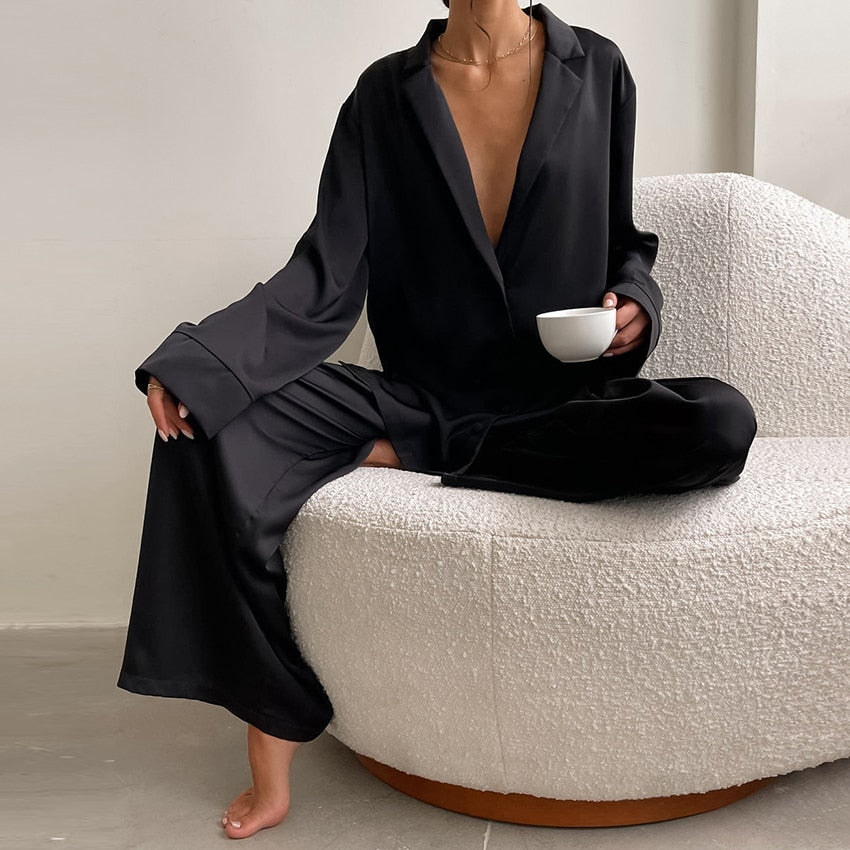 Nayara | Pijama satinado oversize de dos piezas – lujo y comodidad
