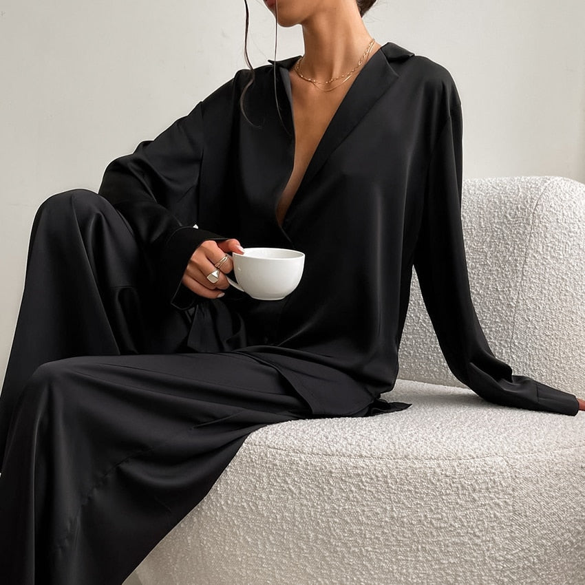 Nayara | Pijama satinado oversize de dos piezas – lujo y comodidad