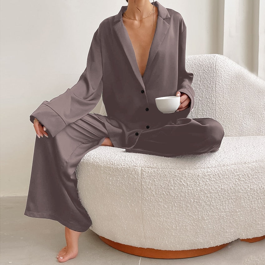 Nayara | Pijama satinado oversize de dos piezas – lujo y comodidad