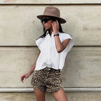 Maia | Shorts Denim de Tiro Alto con Estampado de Leopardo – Estilo Atrevido