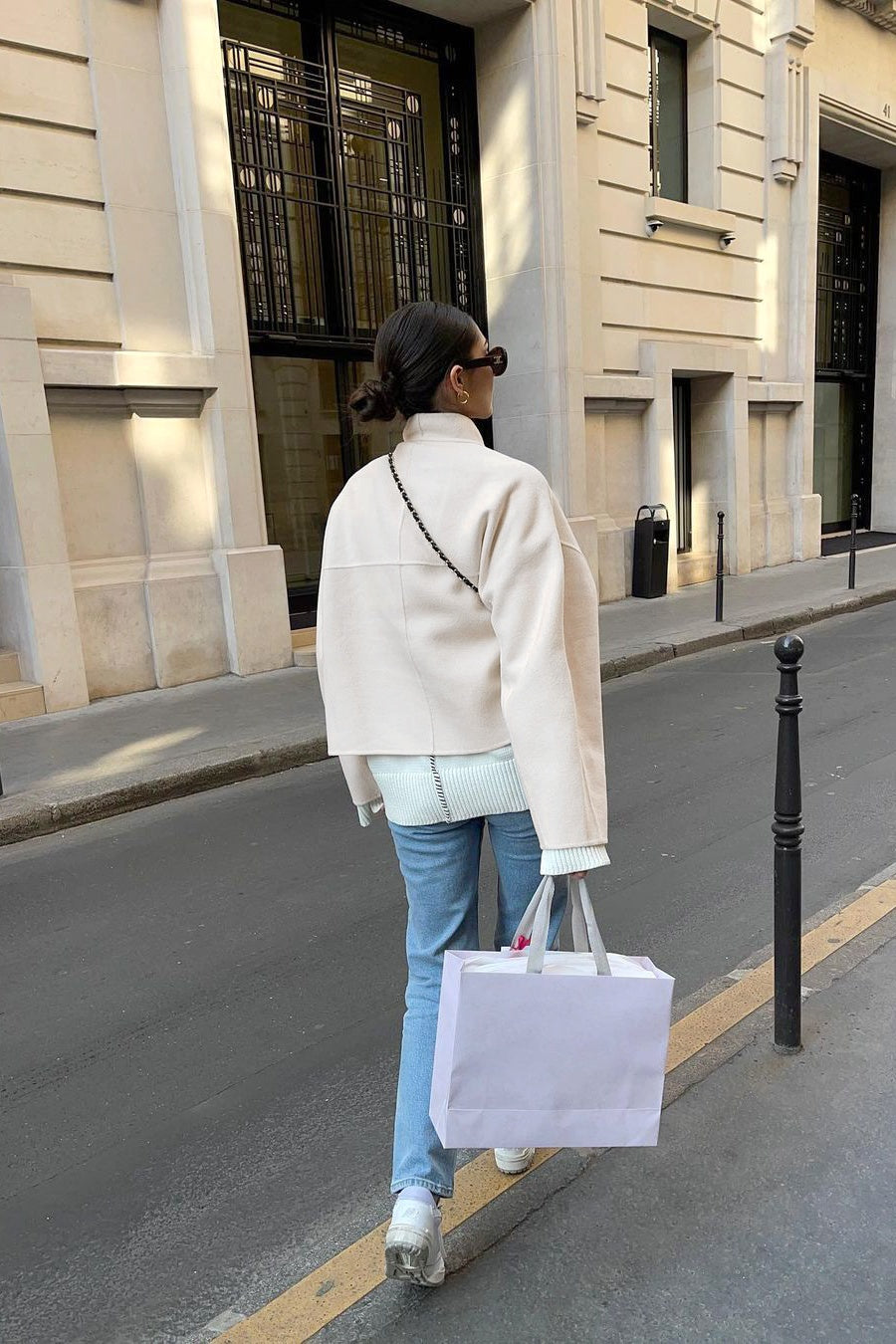Iria | Chaqueta Minimalista con Cuello Alto Elegante