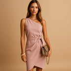 María | Vestido elegante de un solo hombro con cintura drapeada