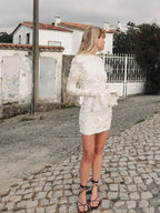 Dolores | Vestido mini de mujer ajustado con mangas largas