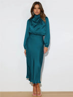 Zoraida | Vestido midi elegante de cuello alto y mangas largas