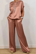 Dunia | Conjunto satinado de mujer con top y pantalón elegante