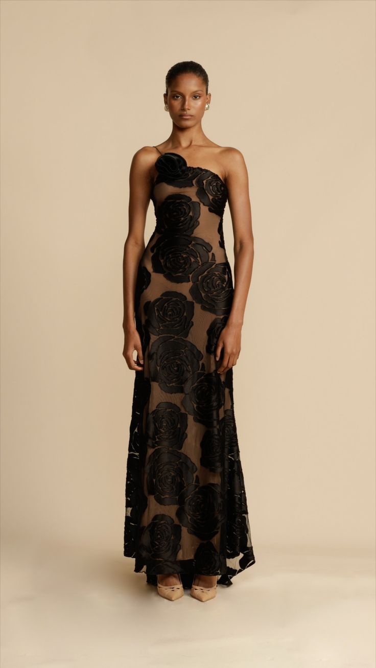 Reyes | Vestido largo elegante con volantes
