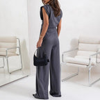 Sabela | Conjunto elegante de mujer con blusa drapeada y pantalón fluido